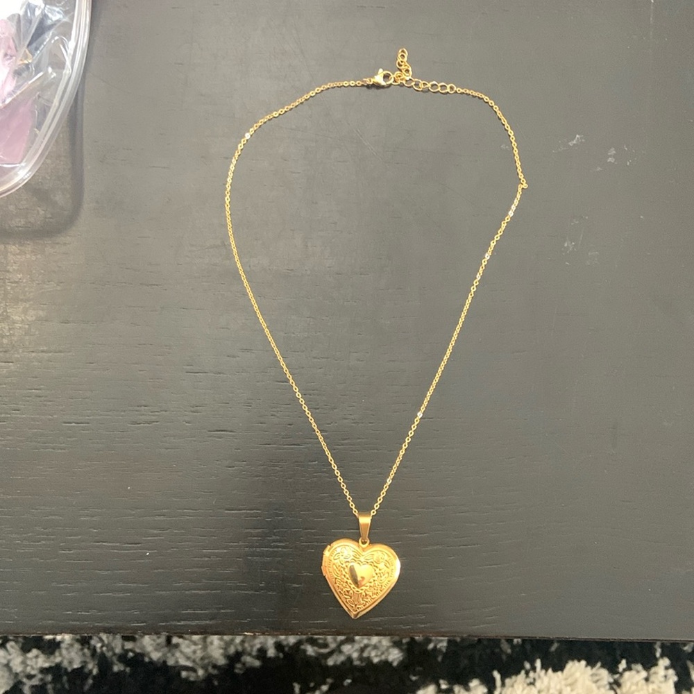 Heart locket necklace